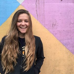 Meet your Posher, Kayla